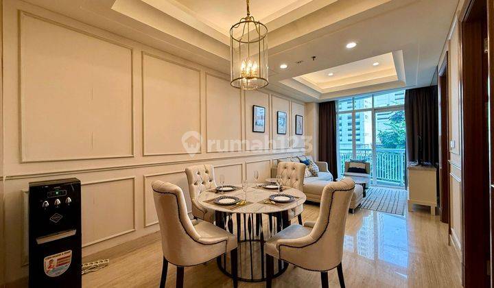 ruang makan apartment southills 1 br furnished
