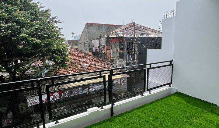 Rumah Cantik 2 Lantai Full Renovasi Siap Huni Di Pasar Minggu, Bebas Banjir, Jakarta Selatan 2