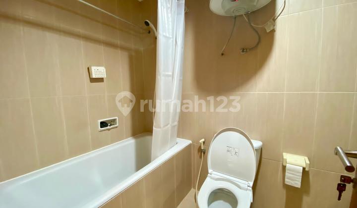 Apartemen Sahid Sudirman Residence 3 Bedroom Renovasi Menjadi 2 Bedroom Besar Furnished di Sudirmaan Dekat ke Stasiun MRT dan Perkantoran Sudirman Kuningan Jakarta Selatan 2