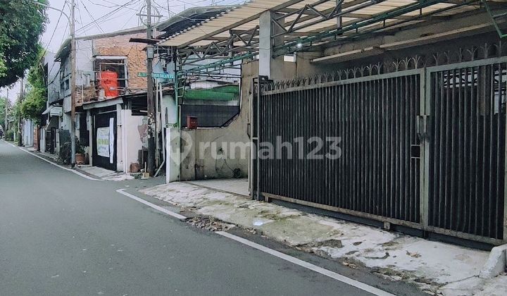 Rumah Minimalis Sederhana Di Tebet Akses Jalan Besar Bebas Banjir Dekat Stasiun Kereta Tebet Jakarta Selatan 2