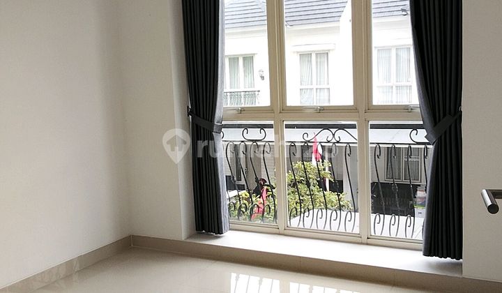 Disewakan Rumah Lokasi Strategis Di Kawasan Grand Wisata di Grand Wisata 2