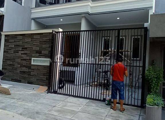 TERMURAH!! FULL RENOV! Rumah dijual di Muara Karang Brand New  1