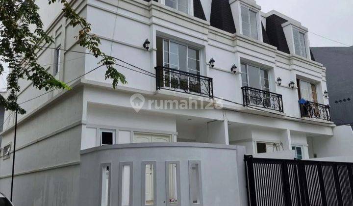 TURUN HARGA!! Rumah 3 lantai di Pluit house 3BR Brand New 1