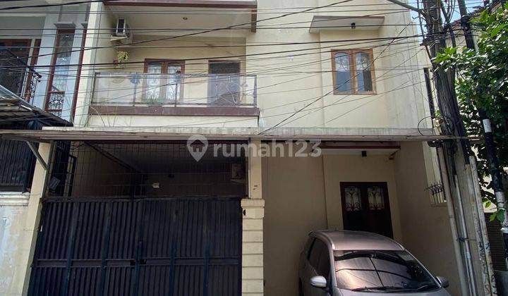 Rumah dijual di Sunter 2.5 Lantai SHM 4 Kamar Tidur 1