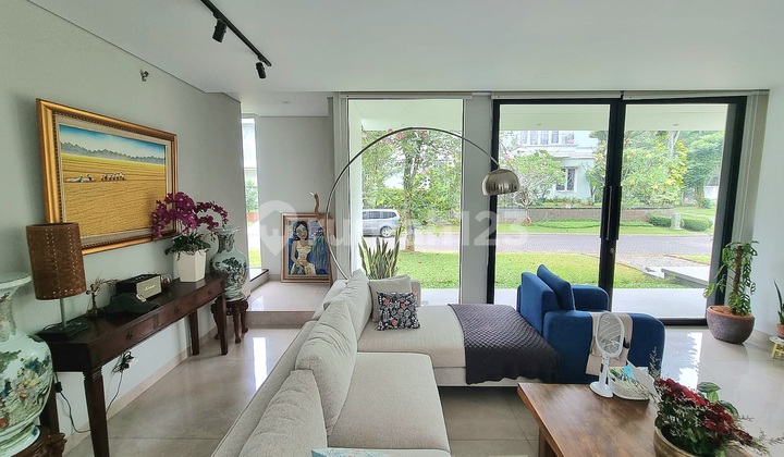 Rumah Hoek Dijual Semi Furnished Di Bsd Vermont Parkland Siap Huni!