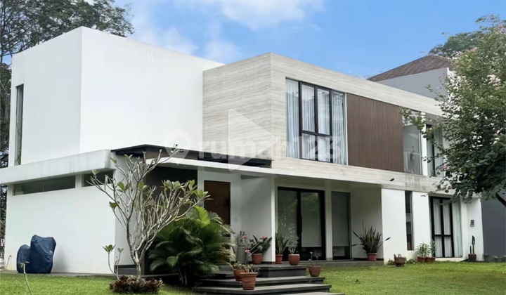 Rumah Hoek Dijual Semi Furnished Di Bsd Vermont Parkland Siap Huni! 2