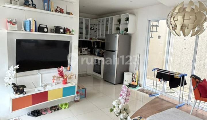 Turun Harga!Dijual Rumah Premium View Danau Cluster Rossini Full Furnished Luas Tanah 96 M² (8 X 12 M2)