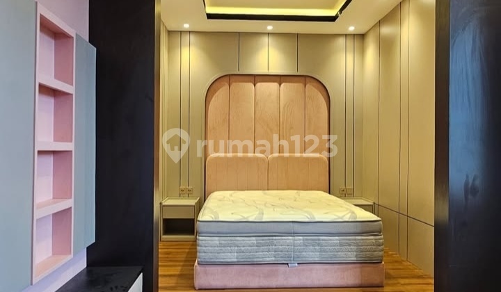 Full Furnish! Rumah Posisi Hook Cluster Flamingo Gading Serpong The Springs! Nego Tipis 2