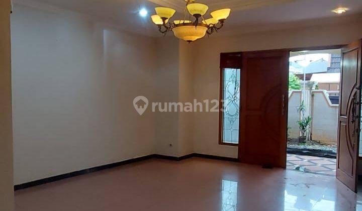 Hook! Dijual Rumah Semi Furnished Di Kelapa Gading Lokasi Strategis 2