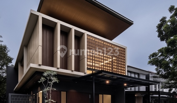 Brand New House Listing in BSD Foresta, Hook 4+1 KT, Quick Sale, Modern Architectural Style Brand New House Listing in BSD Foresta, Hook 4+1 KT, Quick Sale, Modern Architectural Style