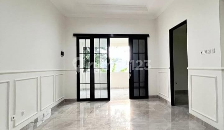 Hook House At BSD The Icon For Sale, Ready to Occupy, Strategic and Excellent Location!