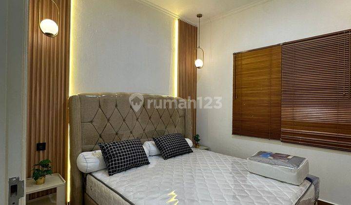 Interior Cantik!! Apartemen City Home Moi Dijual Lantai Tengah  1