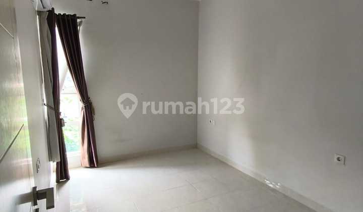 Quick Sale, Excellent! House in Canary Spring Gading Serpong Cluster, 7x17 m², Move-in Ready, Negotiable Until Deal! 2
