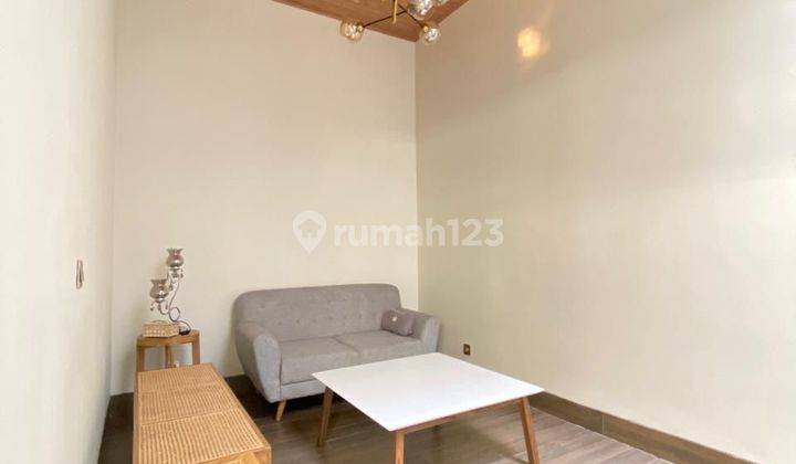 Turun Harga! Full Furnished! Rumah Di Sunter Jakarta Dijual Tinggal Bawa Koper! 2