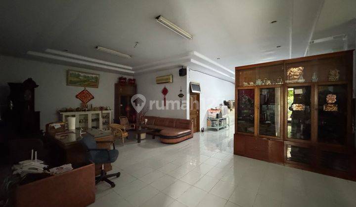 Rumah Mewah Di Rajawali Selatan Dijual Status Hak Milik Lokasi Strategis! 2