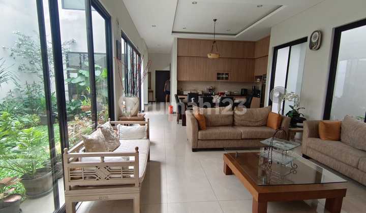 Di jual rumah mandiri di cluster Aristoteles gading serpong