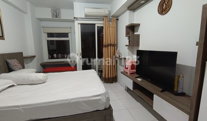 Cheap furnished studio apartment for rent in Ayodhya Tangerang, Ayodhya Residences.
