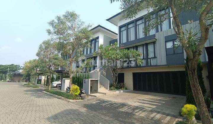 Dijual Rumah Mewah di Lake Wood Nava Park Bsd 1