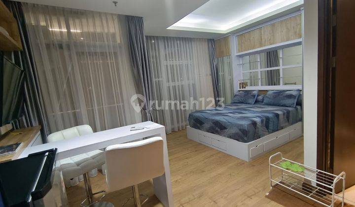 Di Jual Rugi Apartemen Brooklyn Alam Sutera, Full Furnish  2