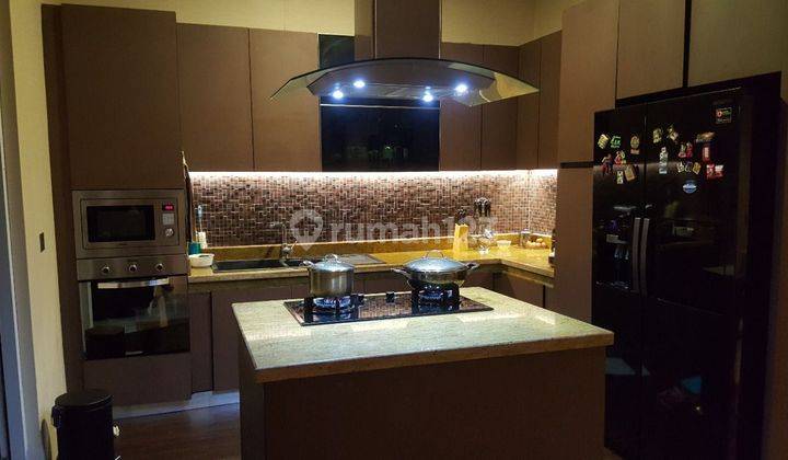 Di Jual Rugi Rumah Rapi Interior Design Mewah di Trimezia Gading  2