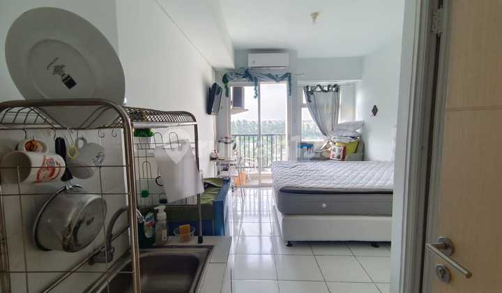 For Sale at a Loss: Furnished Ayodhya Studio Apartment in Cikokol, Tangerang