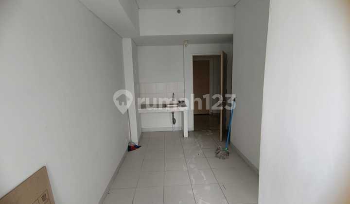 For Sale at a Loss: 2-Bedroom Apartment in Ayodhya, Tangerang City