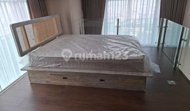 Di jual rugi apartemen bizloft   u residence karawaci Tangerang  2