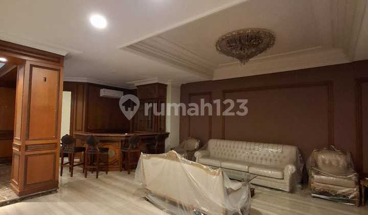 FOR RENT LUXURY HOUSE IN MEGA KUNINGAN