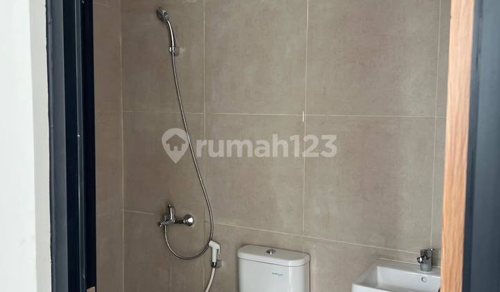 Dijual Rumah Baru Dalam Cluster di Sepatan, Siap Huni 2