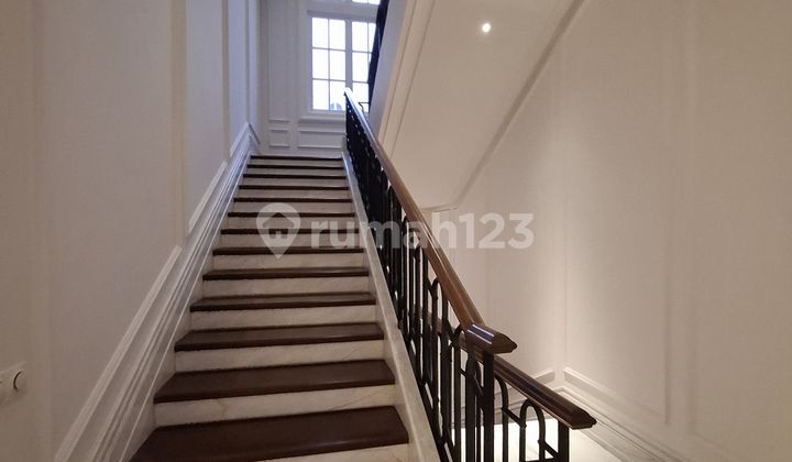 Rumah Mewah Ada Private Lift di Mega Kuningan Turun Harga!!!