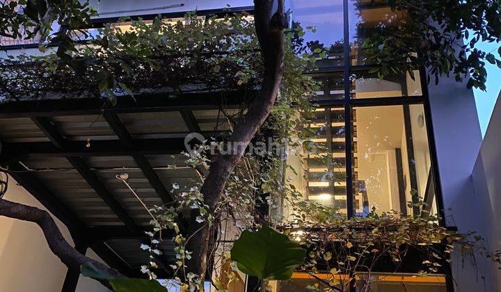 Rumah Estettik Private Pool Cipete Utara Jakarta Selatan 1