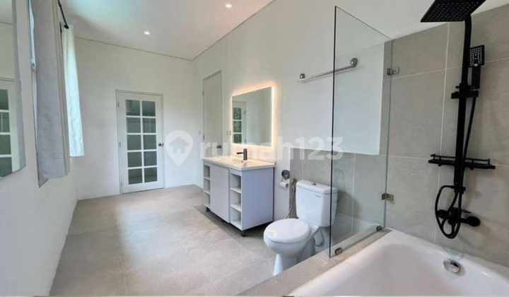 Luxury House in SCBD Luxurious, 3 Floors Ready to Occupancy 2