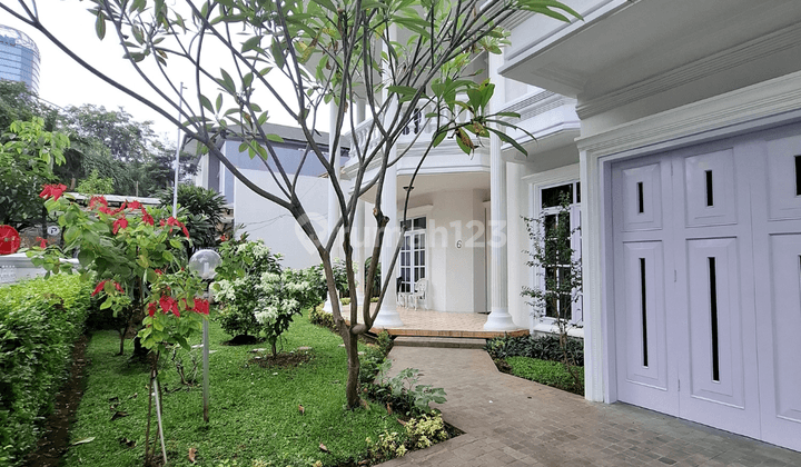 Disewakan Rumah Asri di Mega Kuningan Cocok Untuk Kedutaan 1