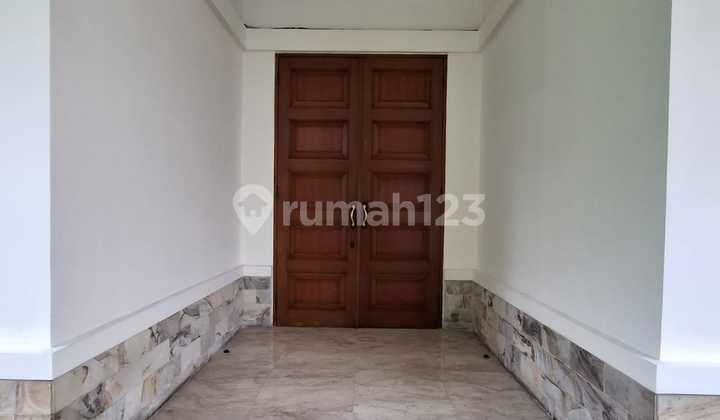RUMAH SIAP HUNI DI MEGA KUNINGAN. COCOK UNTUK KEDUTAAN  2