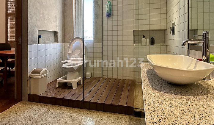 Pulomas House Designed By Danny Wicaksono, Ready to Occupy and Flood-Free 2