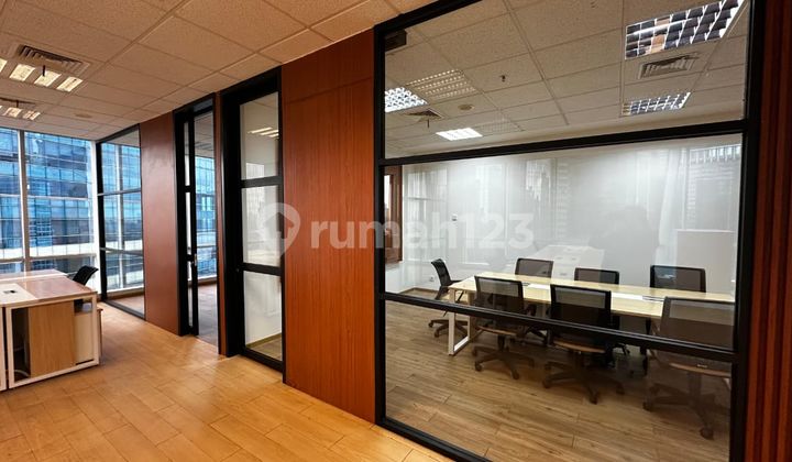 Disewakan Ruangan Full Furnish 90M2 di Menara Sun Life