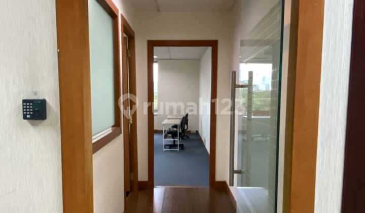 DiSewakan Kantor Fully Furnished Di kuningan Jakarta Selatan