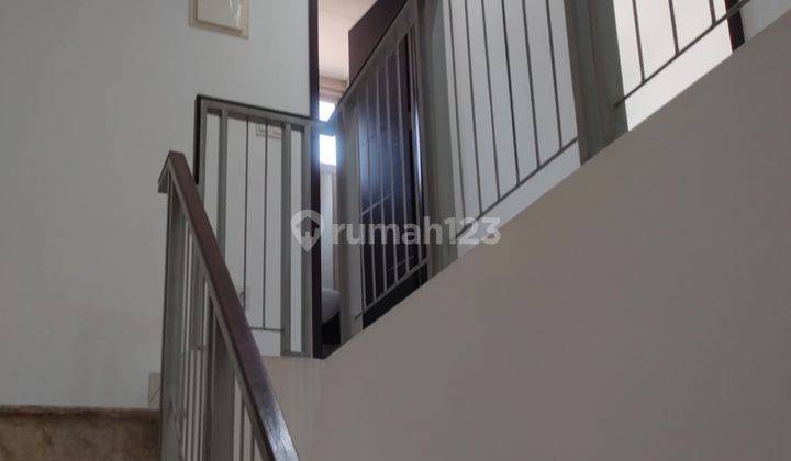 Di Jual Cepat Butuh Uang Rumah 3 Lt Di Pik 1