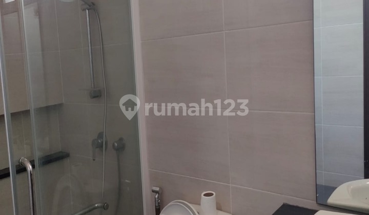 Di Jual Cepat Butuh Uang Rumah 3 Lt di Pik 2