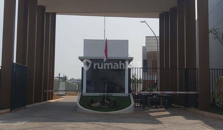 Rumah Brand New Di Cluster North Bend 2