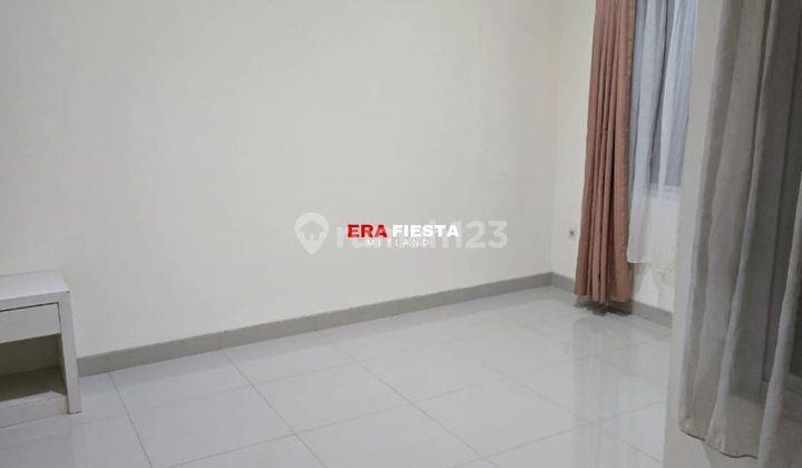 Rumah Besar Harga Murah Di Cluster Amerika Latin Greenlak City 2