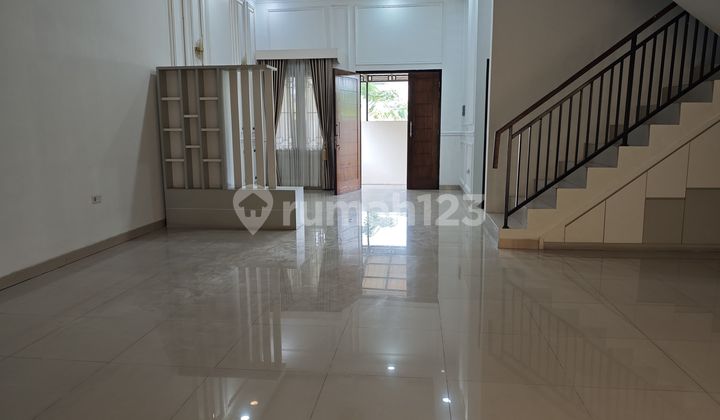 Jarang Ada Rumah Jual di Boulevard Metland Puri 2