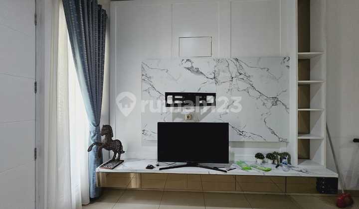 Tinggal Bawa Koper Aja. Rumah di Greenlake City 2