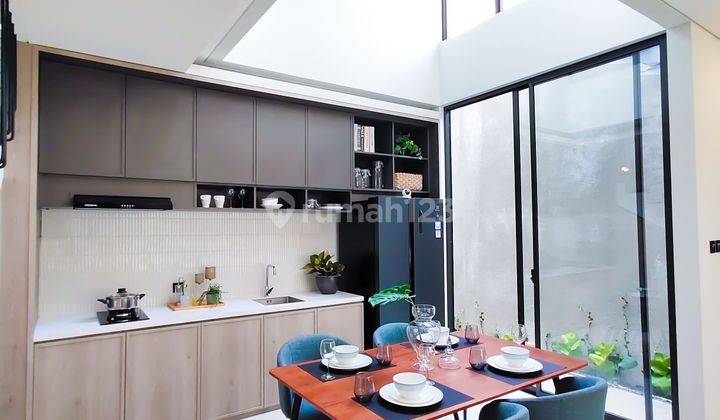 Rumah baru dlm cluster di Jagakarsa BRAND NEW COMFORTABLE HOME LIVING TOWNHOUSE AT CILANDAK RAGUNAN

LT : 90 - 150 m²
LB : 245 m²
KT : 3
KM : 3
Carport : 2
Listrik : 4400 watt
One Gate System
Indent 10 Bulan
Row Jalan : 6,5 m
Total 15 Unit
3 Unit Booked
B 2