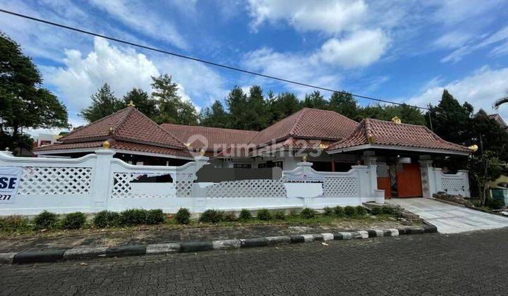 Rumah siap huni lingkungan nyaman di villa Cinere mas  1