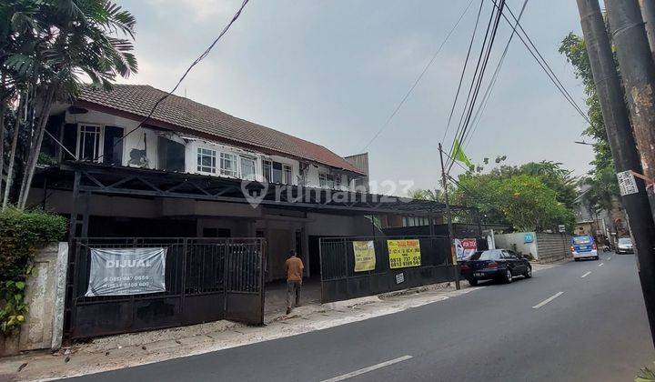 Rumah butuh renovasi di belakang citos  1