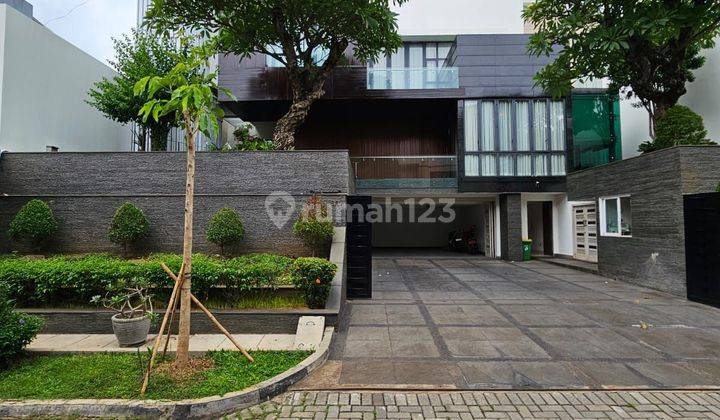 Rumah mewah design modern di Simprug golf  2