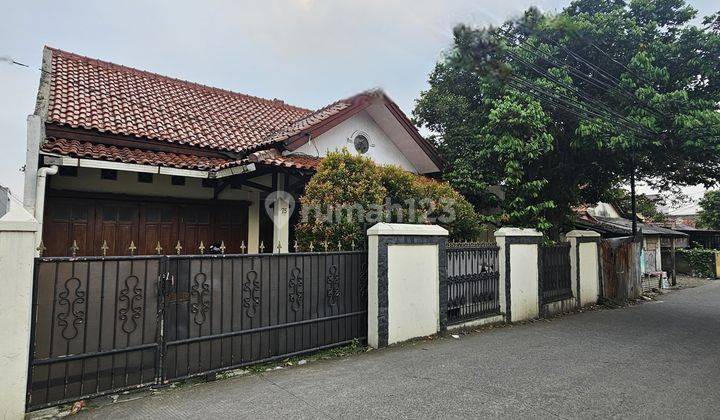 Rumah Asri Dekat Pintu Tol Gandul Cinere 1