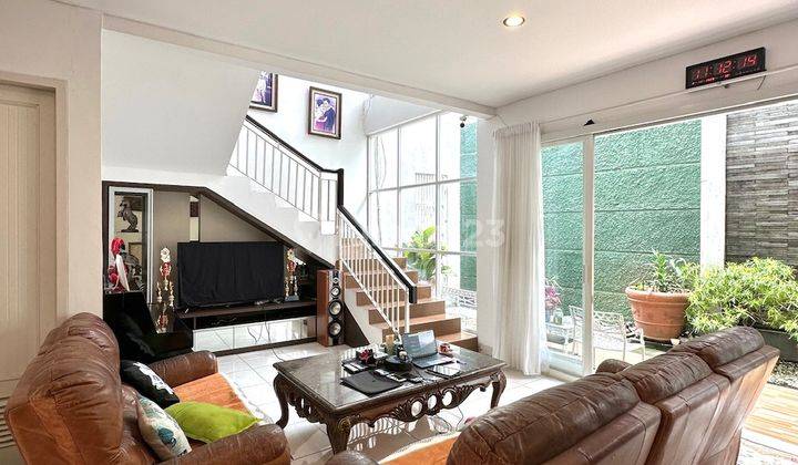 Rumah Minimalis 2 Lantai Dlm Townhouse Di Lebak Bulus 1