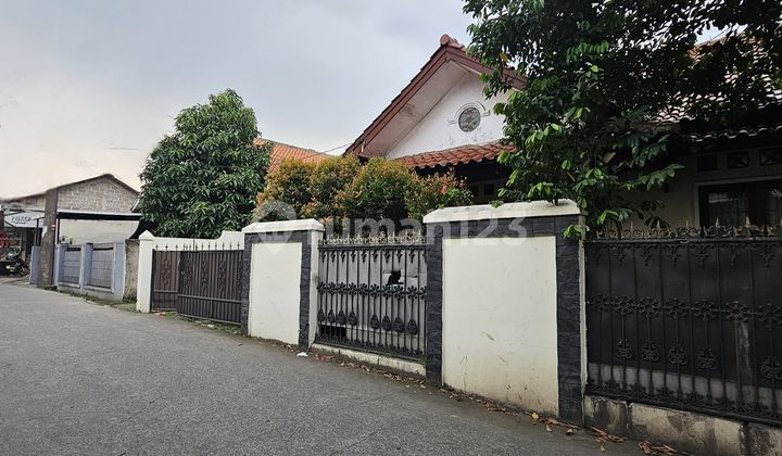Rumah Asri Dekat Pintu Tol Gandul Cinere 2